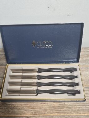 CUTCO #1865 Vintage Set of 4 Black Model 1759 Table Knives In Cas